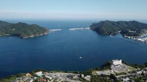 湾口防波堤
