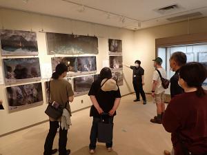 展示解説会の様子
