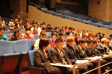 式典会場の様子写真
