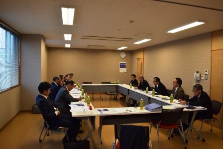 意見交換会を開催の写真
