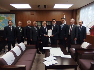 農林水産省にて