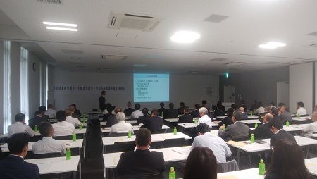 盛岡地方気象台職員を講師とする研修会の様子