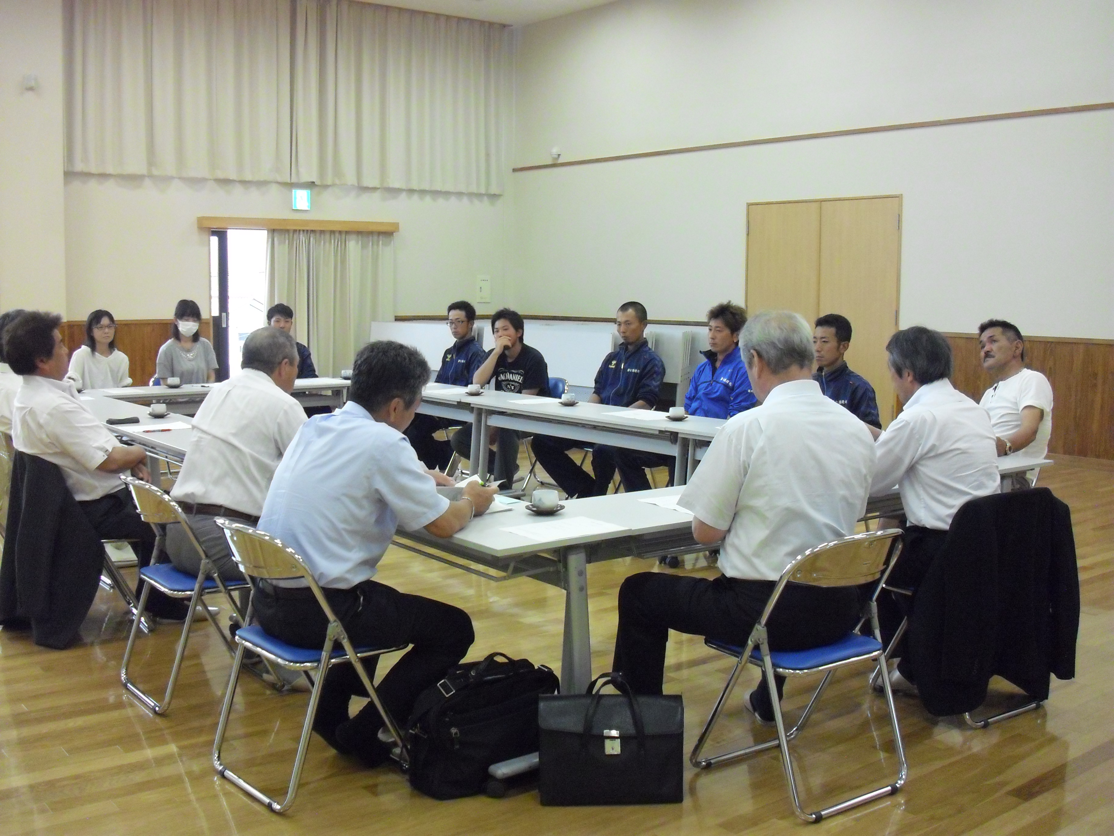 第七稲荷丸乗組員との意見交換会の様子