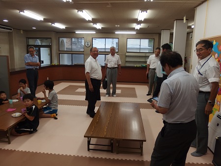 キッピン学童クラブを視察の写真2