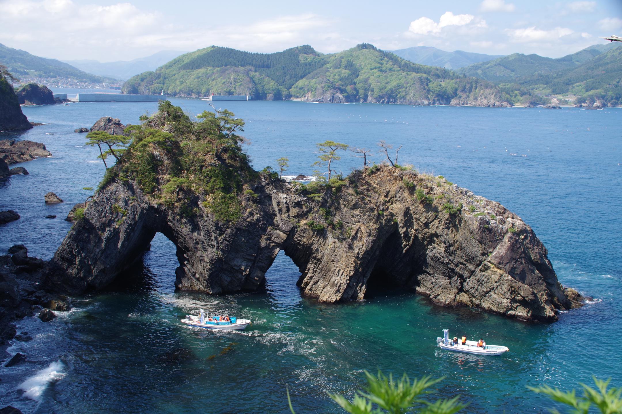 碁石海岸穴通磯の画像